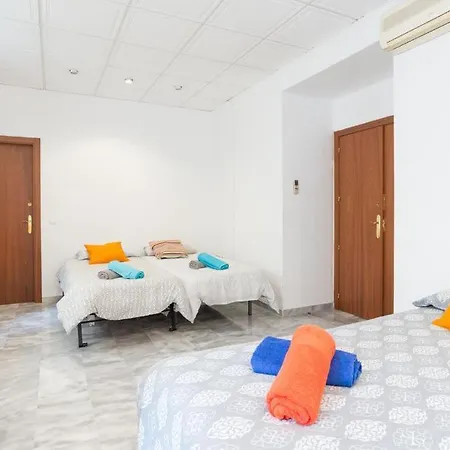By Malagagrupos Larios Centro Historico Parking Gratis Appartement Málaga