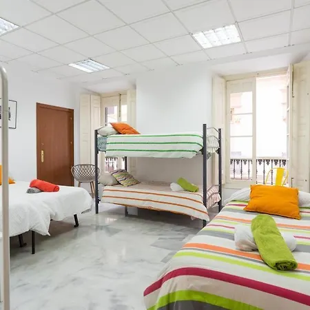 By Malagagrupos Larios Centro Historico Parking Gratis Apartment Malaga